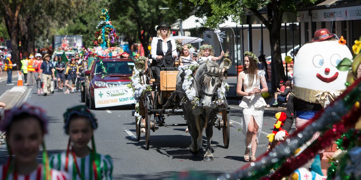 Carriage ride pageant adelaide